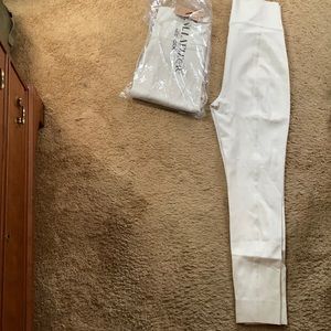 MM LaFleur Womens Stella 1.0 Legging in Pebble Size 8 NWT in package